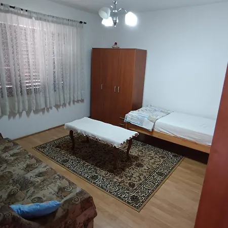 Maric Apartment *